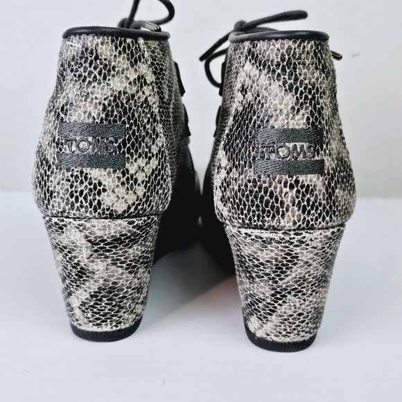 Toms Women's Kala Grey Vegan Leather Snakeskin Wedge Booties Sz 8 10014883 - Picture 6 of 10